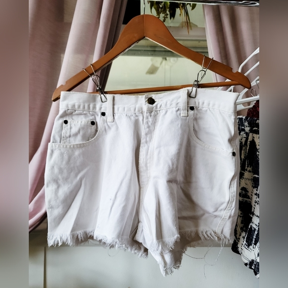 VINTAGE WHITE QUIKSILVER QSD SHORTS - Picture 1 of 1